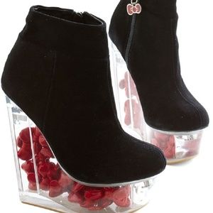 Hello kitty X Jeffrey Campbell Icy Boots